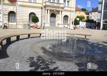 Rathausplatz Brunnen Altes Rathaus Ingolstadt 27.08.2024 Ingolstadt *** Rathausplatz Brunnen Altes Rathaus Ingolstadt 27 08 2024 Ingolstadt Stockfoto