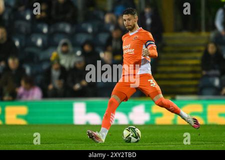 James Ehemann von Blackpool in Aktion während des Carabao Cup Spiels Blackburn Rovers vs Blackpool in Ewood Park, Blackburn, Großbritannien, 27. August 2024 (Foto: Craig Thomas/News Images) Stockfoto