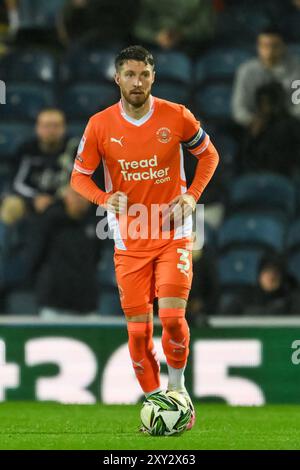 James Ehemann von Blackpool macht beim Carabao Cup Spiel Blackburn Rovers gegen Blackpool im Ewood Park, Blackburn, Vereinigtes Königreich, 27. August 2024 (Foto: Craig Thomas/News Images) in, am 25.08.2024. (Foto: Craig Thomas/News Images/SIPA USA) Credit: SIPA USA/Alamy Live News Stockfoto