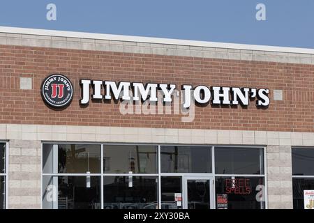 Niles - 22. August 2024: Jimmy John's Gourmet Sandwich Restaurant. Jimmy John's ist bekannt für seine schnelle Lieferung. Stockfoto