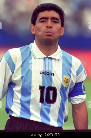 Diego Maradona spielte für Argentinien bei der Weltmeisterschaft 1994 gegen Nigeria Stockfoto