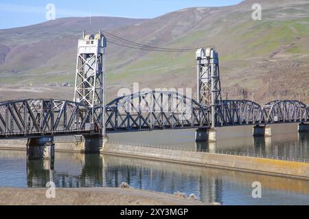 Brücke über den Columbia River im Dalles Oregon Stockfoto