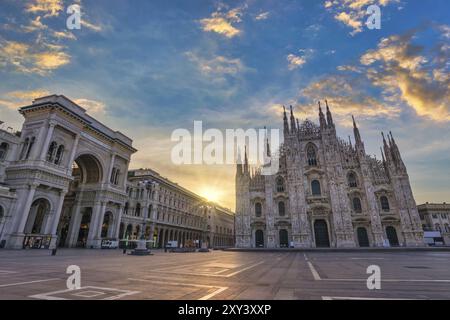 Mailand Italien, Sonnenaufgang City Skyline in Milano Duomo Kathedrale leer niemand Stockfoto