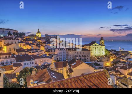 Lissabon Portugal sunrise city Skyline in Lissabon Alfama Stockfoto