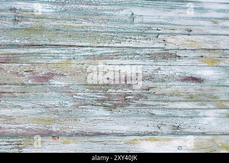 Holzdielen mit abblätternder Farbe als Hintergrund Stockfoto