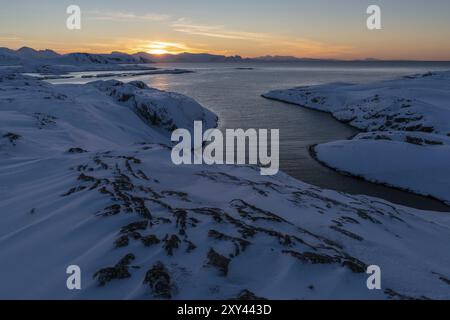 Abendstimmung, Hasvik, Soeroeya, Finnmark, Norwegen, Februar 2019, Europa Stockfoto