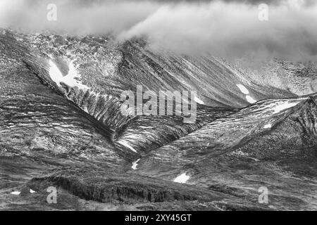 Schneebedeckte Berglandschaft, Naturschutzgebiet Sjaunja, Laponia-Weltkulturerbe, Norrbotten, Lappland, Schweden, September 2012, Europa Stockfoto