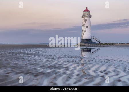 Abend an der Stelle, an der Leuchtturm in der Nähe von Ayr Talacre, Flintshire, Clwyd, Wales, Großbritannien Stockfoto