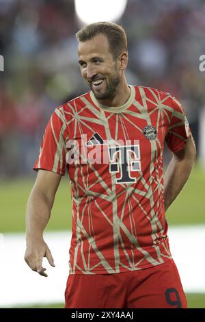 Fußballspiel, Harry KANE FC Bayern München Porträt lacht beim Aufwärmen vor dem Spiel, Fußballstadion Donaustadion, Ulm, Deutschland, EUR Stockfoto