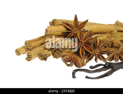 Zimtstange und Anisstern, Zimtstange und Stern aus Anis 13 Stockfoto