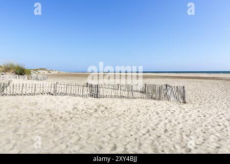 Dünenlandschaft am Strand L'espiguette in der Camargue, Südfrankreich Stockfoto