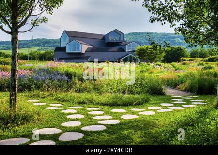 Blick auf das Vitra Haus, Vitra Campus, weil am Rhein, Baden-Württemberg, Deutschland, Europa Stockfoto