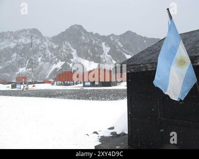 Argentinische Flagge im Museum der Polarforschungsstation Orcadas Argentinien, Laurie Island, South Orkney Islands, Antarktis Stockfoto