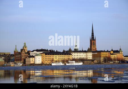 Blick auf Riddarholmen am Abend. Eine von 14 Inseln in der schwedischen Hauptstadt Stockholm. Saison: Winter Stockholm im Winter Stockfoto