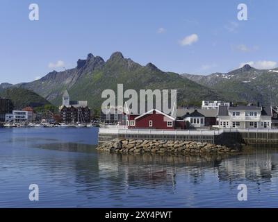 Aus Wikipedia: Svolvaer ist eine norwegische Stadt im Südosten der Insel Austvagoy am Vestfjord. Svolvaer ist der Verwaltungsrat Stockfoto