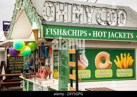 UK England, Dorset, Bridport, West Bay, „Oh My Cod“ Fish and Chips Stall Stockfoto