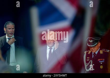 Berlin, Deutschland. August 2024. Bundeskanzler Olaf Scholz (SPD) erwartet den britischen Premierminister. Quelle: Kay Nietfeld/dpa/Alamy Live News Stockfoto