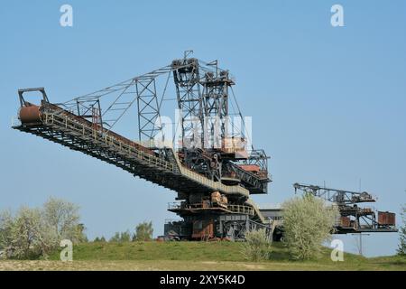 Gigantischer Bagger im stillgelegten Braunkohlebergwerk Ferropolis Stockfoto