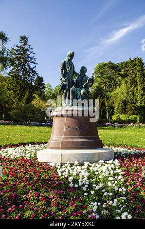 Denkmal zu Ehren des großen österreichischen Komponisten Lanner und Strauß in Baden bei Wien. Österreich Stockfoto