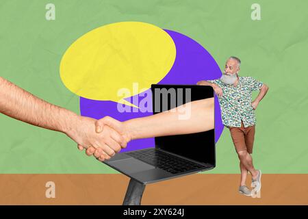 Composite Photo Collage des glücklichen alten Mannes Stand Laptop Entfernung Zusammenarbeit Handshake Geste Vertrauen isoliert auf gemalten Hintergrund Stockfoto
