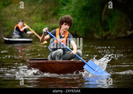 Ironbridge Coracle Regatta auf dem Fluss Severn 26. August 2024. BILD VON DAVID BAGNALL Stockfoto