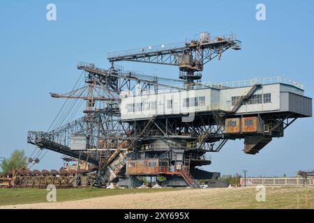 Gigantischer Bagger im stillgelegten Braunkohlebergwerk Ferropolis Stockfoto