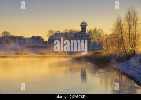 Leuchtturm Geierswalde am Morgen, Lausitzer Seengebiet, Geierswalde am Morgen im Winter, Lausitzer Seengebiet Stockfoto