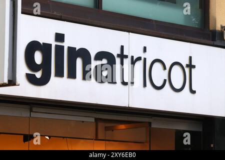 Göteborg, Schweden - 27. AUGUST 2018: Gina Tricot store in Göteborg, Schweden. Gina Tricot ist eine schwedische Modelabel. Stockfoto