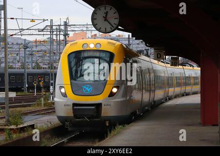 Göteborg, Schweden - 27. AUGUST 2018: Vasttagen Zug im Hauptbahnhof von Göteborg. Göteborg ist der 2 verkehrsreichsten Bahnhof in Schweden mit 27 Mil Stockfoto