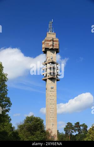 STOCKHOLM, Schweden - 24. AUGUST 2018: Kaknastornet Fernsehen Turm in Stockholm, Schweden. Es wird von der nationalen schwedischen Rundfunk im Besitz Stockfoto