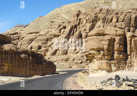 Biegen Sie in die Berge in Ägypten Dahab South Sinai Stockfoto