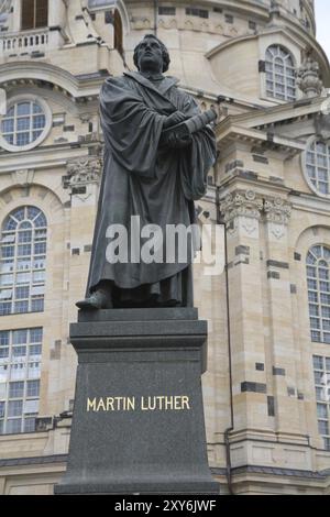 Martin-Luther-Denkmal vor der Marienkirche in Dresden Stockfoto