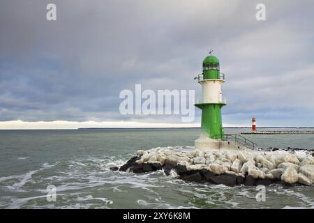 Der Pier in Warnemünde im Winter Stockfoto