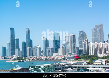 Qingdao,Shandong,China-28.August 2024: Das Qingdao International Sailing Centre ist ein Segelhafen in der Fushan-Bucht von Qingdao in der chinesischen Provinz Shandong. Stockfoto