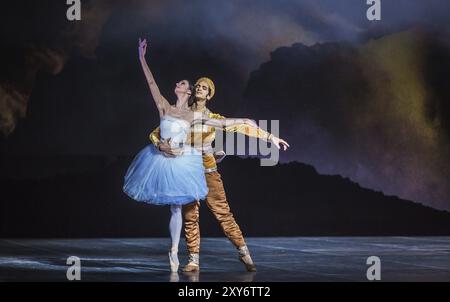 Marius Petipa brachte 1877 die Choreographie LA BAYADERE auf die Bühne in St. Petersburg. Glücklicherweise sind die Anmerkungen des Originals Prese Stockfoto