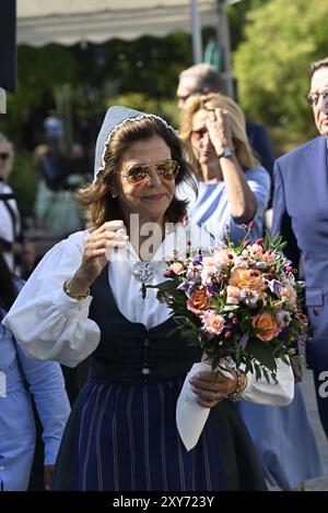 Stockholm, Schweden. August 2024. Königin Silvia von Schweden nimmt am 28. August 2024 an den Feierlichkeiten zum Alten Volkstag im Schloss Ekebyhov in Ekerö, Schweden, Teil. Foto: Fredrik Sandberg/TT Code 10080 Credit: TT News Agency/Alamy Live News Stockfoto