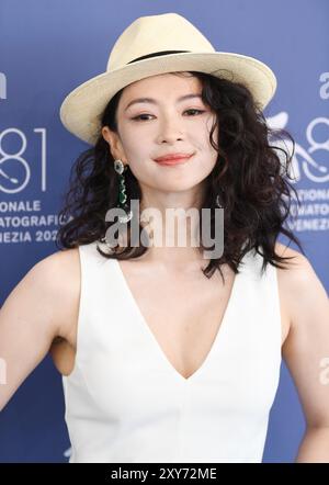 Venedig, Italien. August 2024. Die chinesische Schauspielerin Zhang Ziyi nimmt am Mittwoch, den 28. August 2024, beim 81. Venedig Filmfestival in Venedig, Italien, Teil. Foto: Rune Hellestad/ Credit: UPI/Alamy Live News Stockfoto