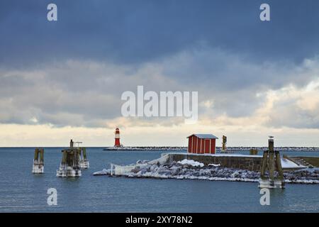 Der Pier in Warnemünde im Winter Stockfoto