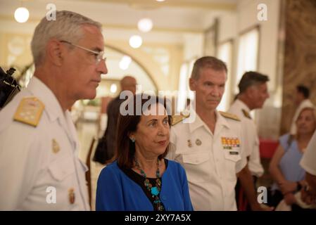 Marin, Pontevedra, Spanien. August 2024. Ministerin Margarita Robles besucht die Einrichtungen der Marineschule von Marin, wo ihre Königliche Hoheit Prinzessin Leonor morgen ihren zweiten Zyklus der militärischen Ausbildung absolviert. Gutschrift. Xan Gasalla / Alamy Live News. Stockfoto