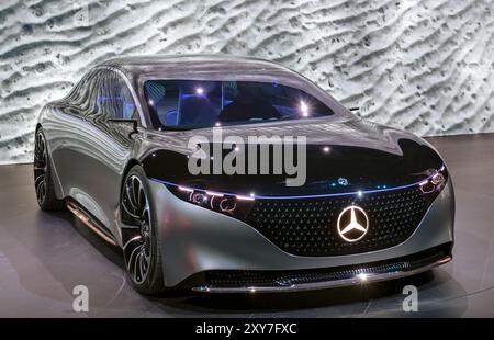 Mercedes-Benz Vision EQS Luxus-Elektrokonzeptwagen auf der IAA in Frankfurt. Deutschland - 11. September 2019 Stockfoto