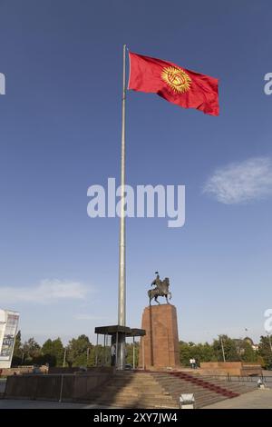 Bischkek, Kirgisistan, 30. September 2014: Riesiger Fahnenmast auf dem Ala-Too-Platz in Bischkek, Asien Stockfoto