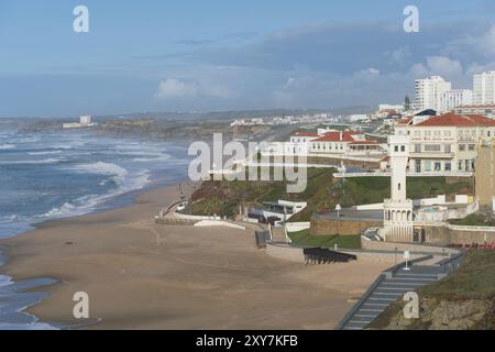 Strand Praia de Santa Cruz in Portugal Stockfoto