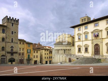 Arezzo Piazza Grande 02 Stockfoto