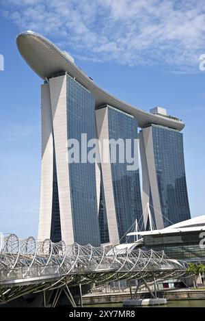 Marina Bay Sands & Double Helix Bridge, Singapur, Asien Stockfoto