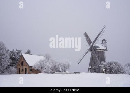 Die Windmühle in Benz auf der Insel Usedom im Winter Stockfoto