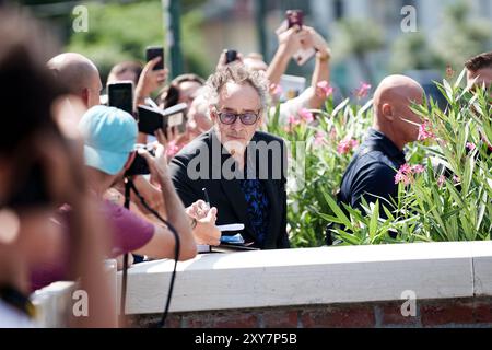 VENEDIG, ITALIEN - 28. AUGUST 2024 - Tim Burton, Winona Ryder, Jenna Ortega, Willem Dafoe, Michael Keaton, Justin Theroux, Monica Bellucci ist bei der Betrügerei dabei Stockfoto