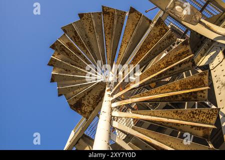 Wendeltreppe von unten gesehen Stockfoto