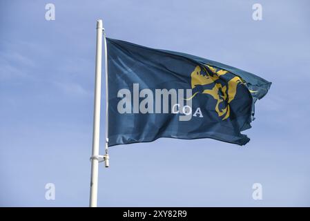 Den Helder, Niederlande. Juni 2022. Die Flagge des Asylbewerberzentrums in den Helder Stockfoto