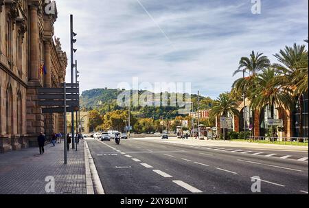 Passeig de Josep Carner Street in Barcelona, Spanien, Europa Stockfoto