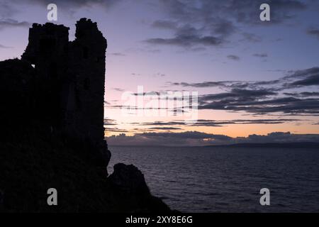 Sonnenuntergang in Dunure Castle, Westküste, Ayrshire, Schottland Stockfoto